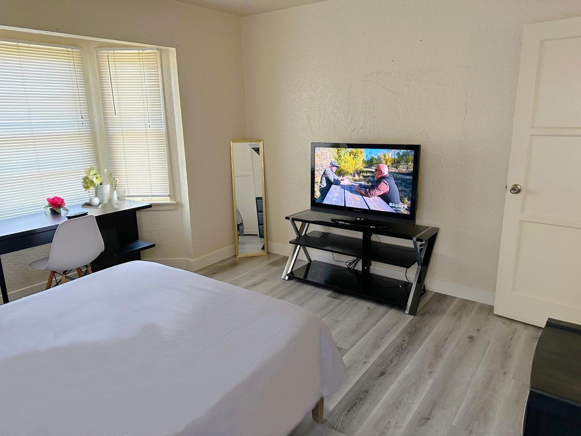 Entire Lovely 3-Bedroom Home W Yard, Parking Chula Vista Exterior foto